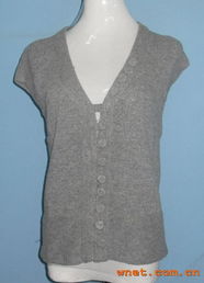 盈富針織時裝 專注設計，引領針織時尚新潮流