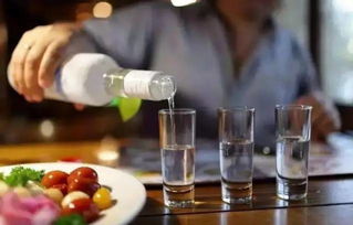 上海開(kāi)設(shè)酒類店鋪經(jīng)營(yíng)許可證辦理全攻略